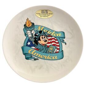 Disney Minnie Mouse Americana Collectors Plate Statue of Liberty Decorative